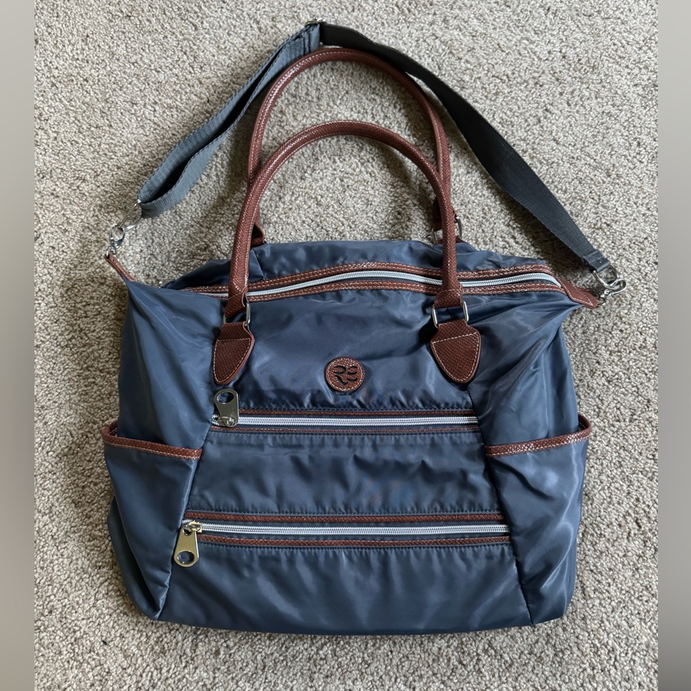 Elegant Gray and Brown Tote Bag with Leather Accents